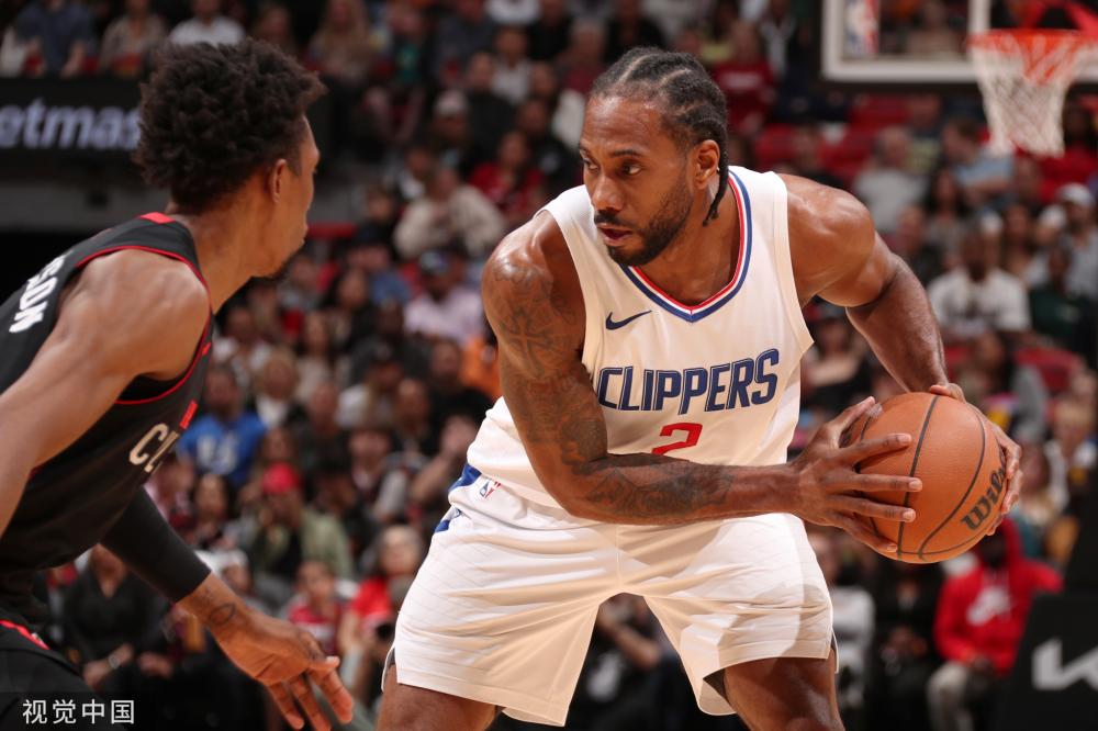 这位明星前 这位明星前